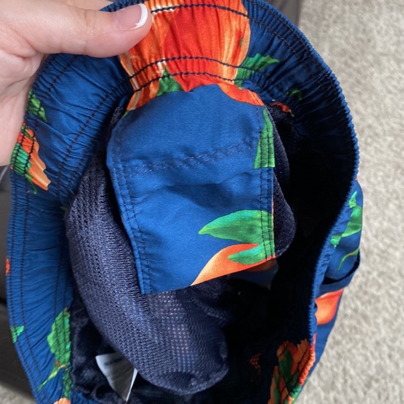 Old Navy swim trunks NWOT - Picture 7 of 9